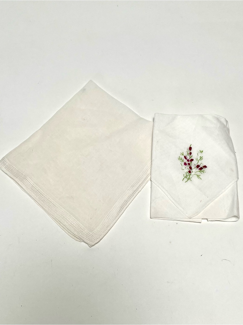 Lot of 10 Vintage Floral Handkerchiefs Hankies Rose Tulip Iris Lace Embroidered - Picture 11 of 13